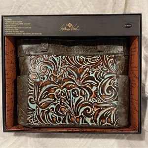 Patricia Nash Shopper Bag. Dark brown/ turquoise NWT